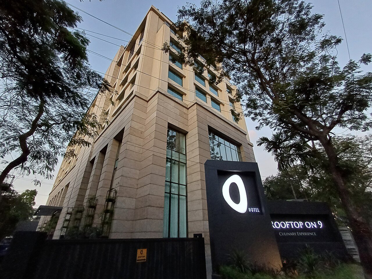 Cozy Furnished Studio in Koregaon Park, Pune